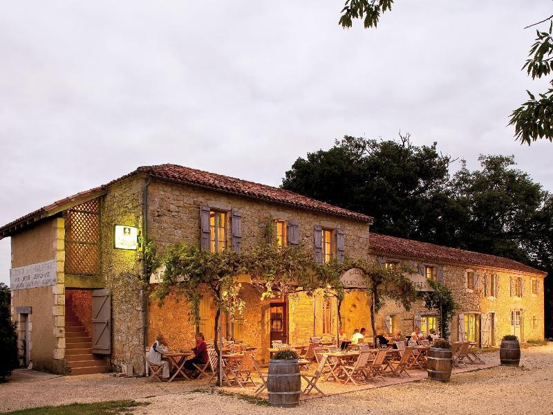 Logis L'Auberge De Larressingle Экстерьер фото