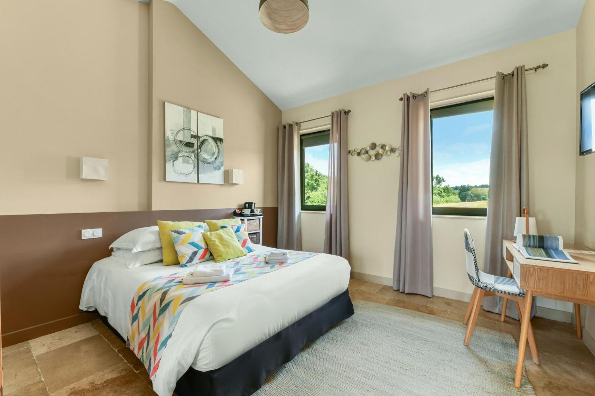 Logis L'Auberge De Larressingle Экстерьер фото