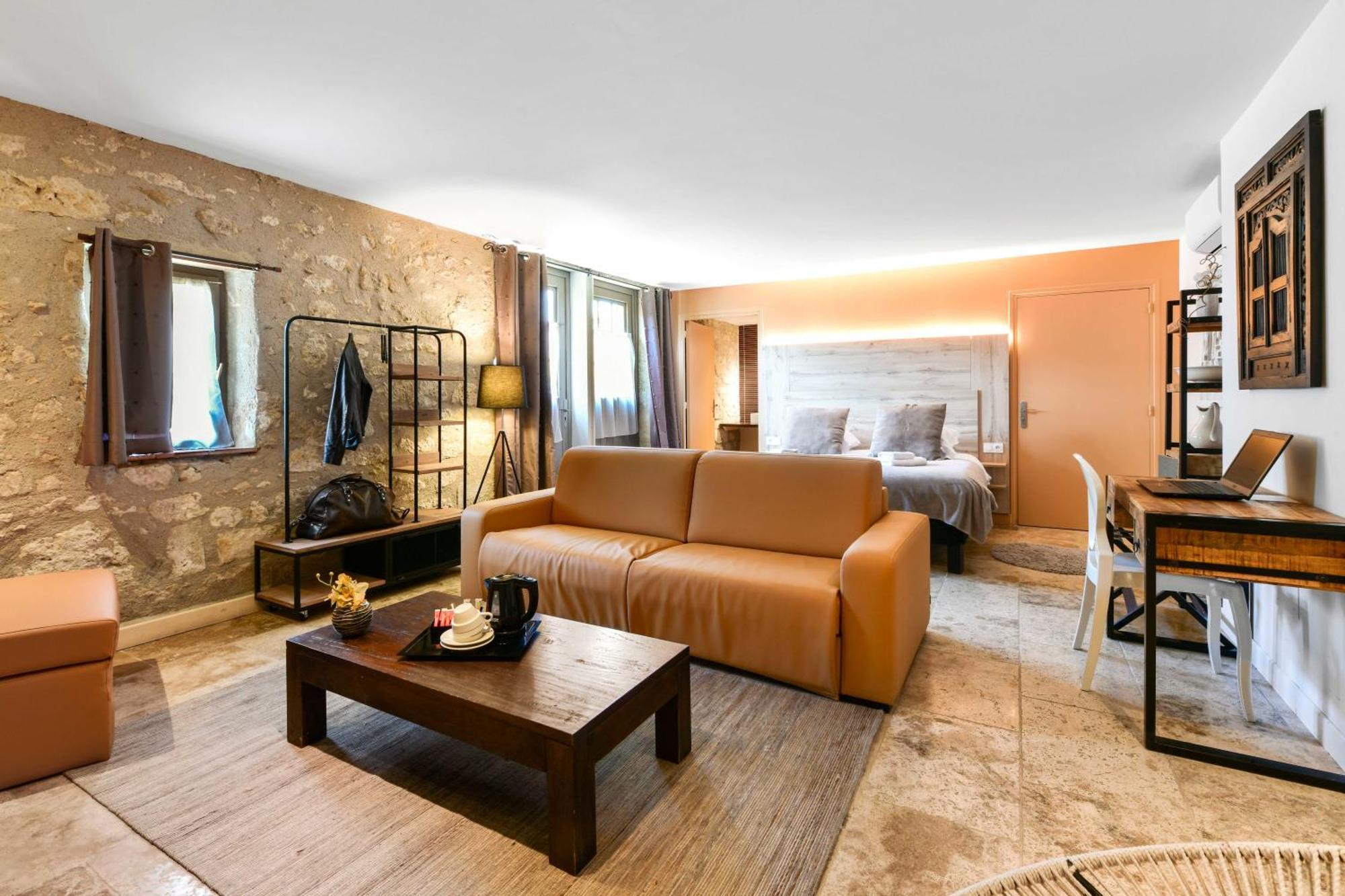 Logis L'Auberge De Larressingle Экстерьер фото