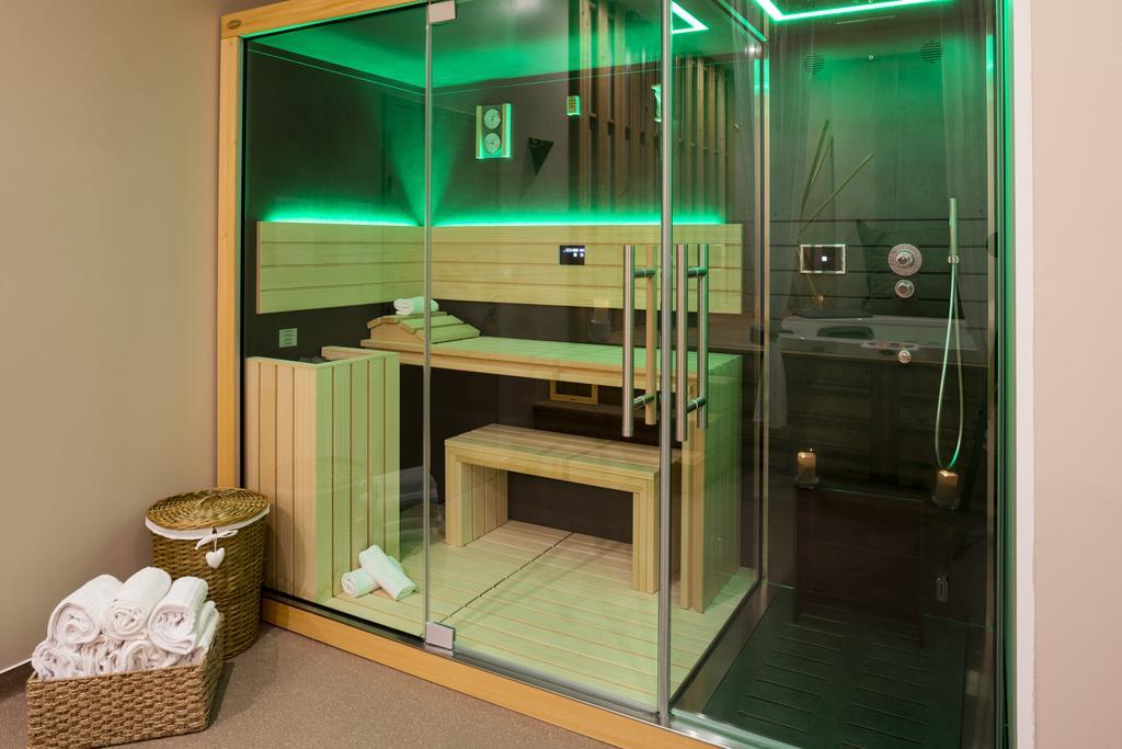 Logis L'Auberge De Larressingle Экстерьер фото